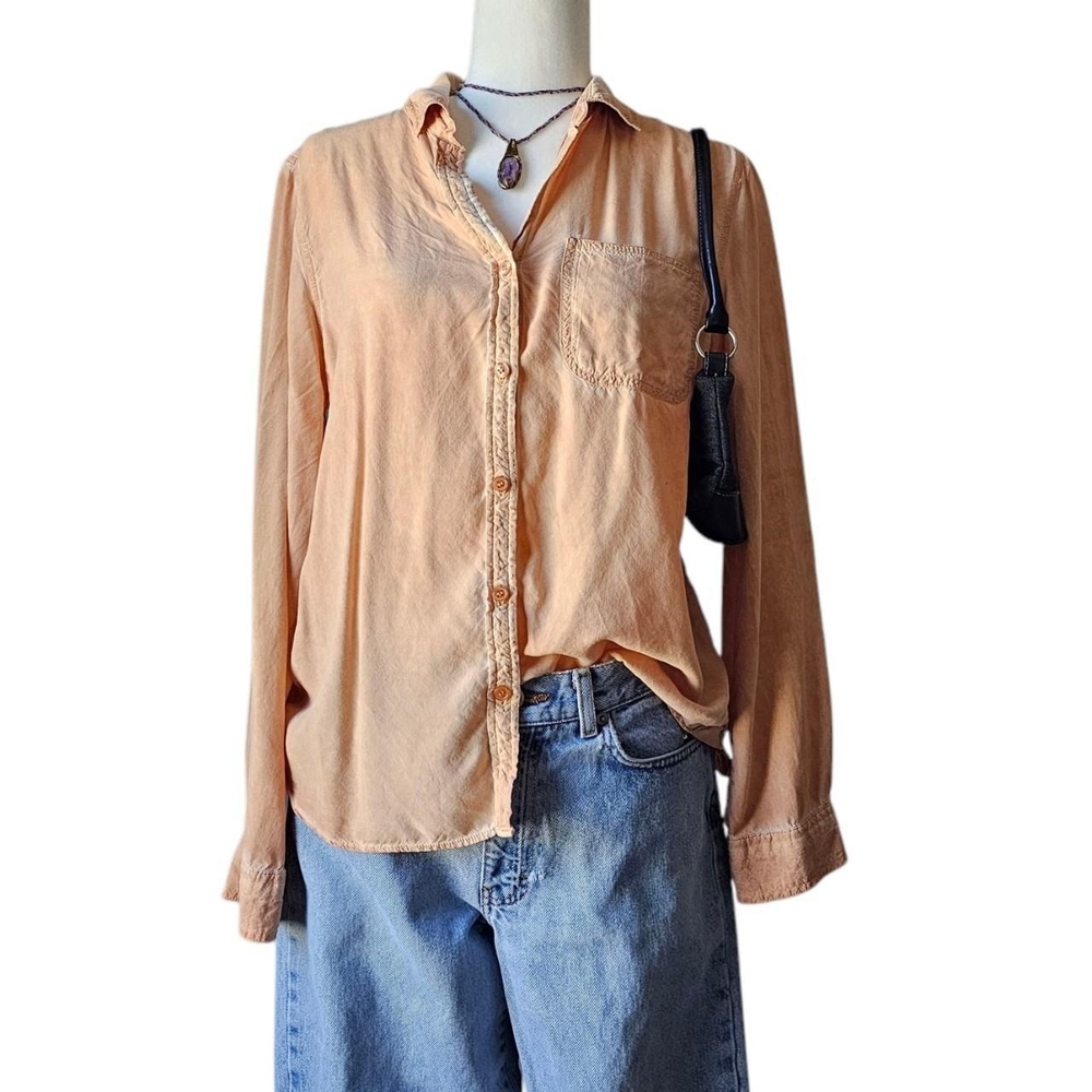 Peachy Orange Slinky Drapey 100% Rayon Button-up with a Relaxed Fit
